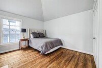 1621 Columbia St photo'