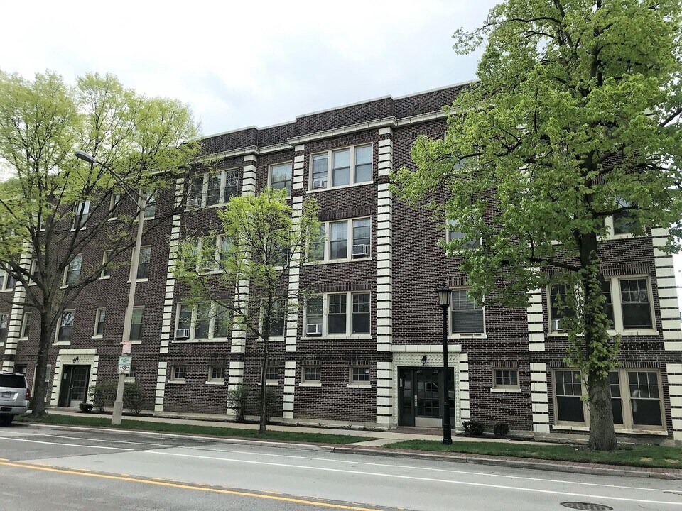 209 Chicago Ave in Oak Park, IL - Building Photo