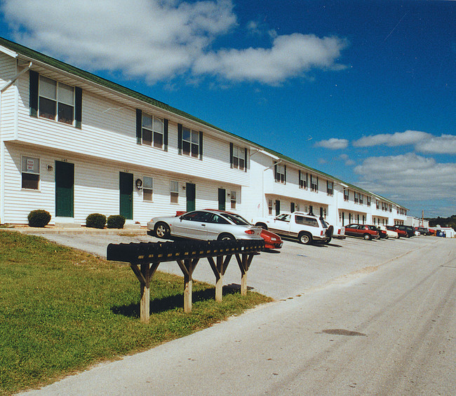 Hallstreet Townhomes in Ozark, MO - Building Photo - Building Photo