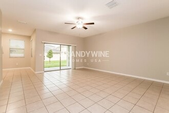 14202 War Admiral Pl, Unit 1 in Ruskin, FL - Foto de edificio - Building Photo