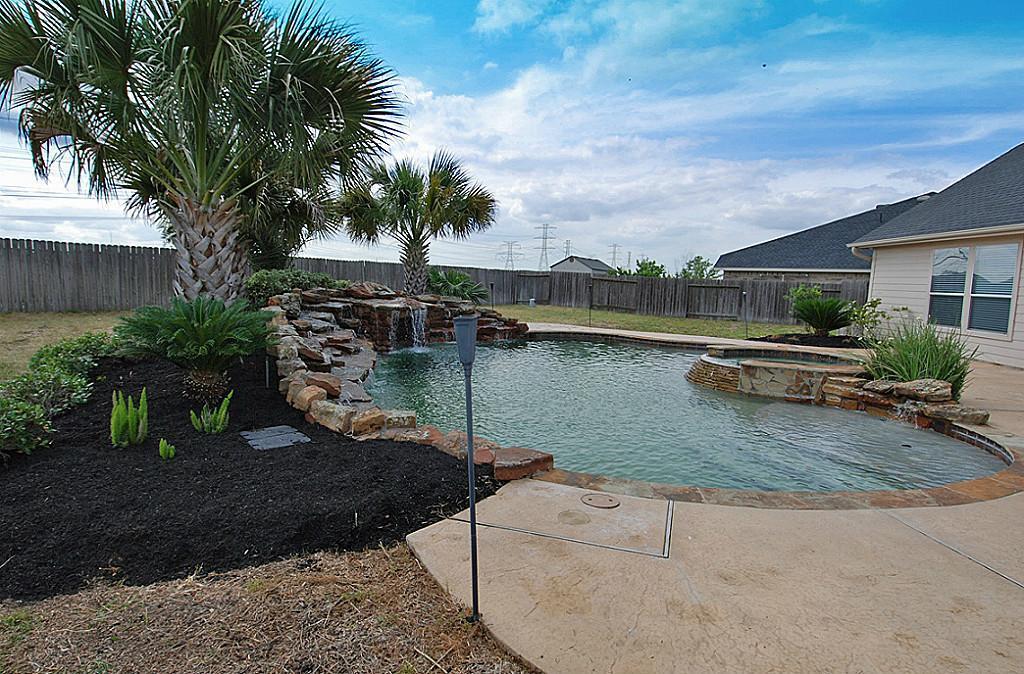 19439 Suffolk Hollow Ln in Richmond, TX - Building Photo