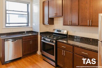 1948 W Wilson Ave, Unit 2 in Chicago, IL - Foto de edificio - Building Photo