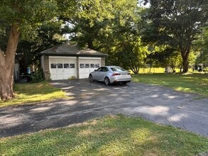 19 Peacock St, Unit 19 PEACOCK ST in Auburn, NY - Foto de edificio - Building Photo