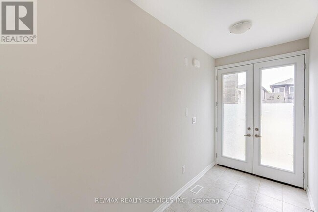 249 Louise St. in Welland, ON - Building Photo - Building Photo