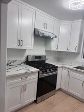 8419 Avalon Blvd, Unit 8419 in Los Angeles, CA - Foto de edificio - Building Photo