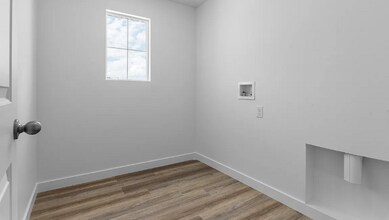 8813 W Alluvial Dr in Magna, UT - Building Photo - Building Photo
