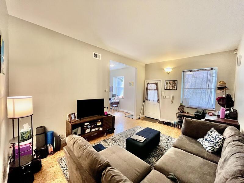851 Goodfellow Blvd in St. Louis, MO - Building Photo
