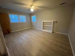 4803 45th St in Lubbock, TX - Building Photo - Building Photo