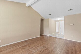 4522 Mossygate Dr in Spring, TX - Building Photo - Building Photo