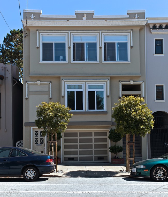 1033 Cabrillo St in San Francisco, CA - Foto de edificio - Building Photo