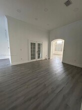 16347 SW 95th Ln in Miami, FL - Building Photo - Building Photo