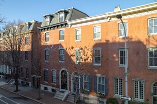 2119 Pine St in Philadelphia, PA - Building Photo