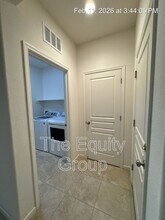 4418 W Robin Ave in Visalia, CA - Building Photo - Building Photo