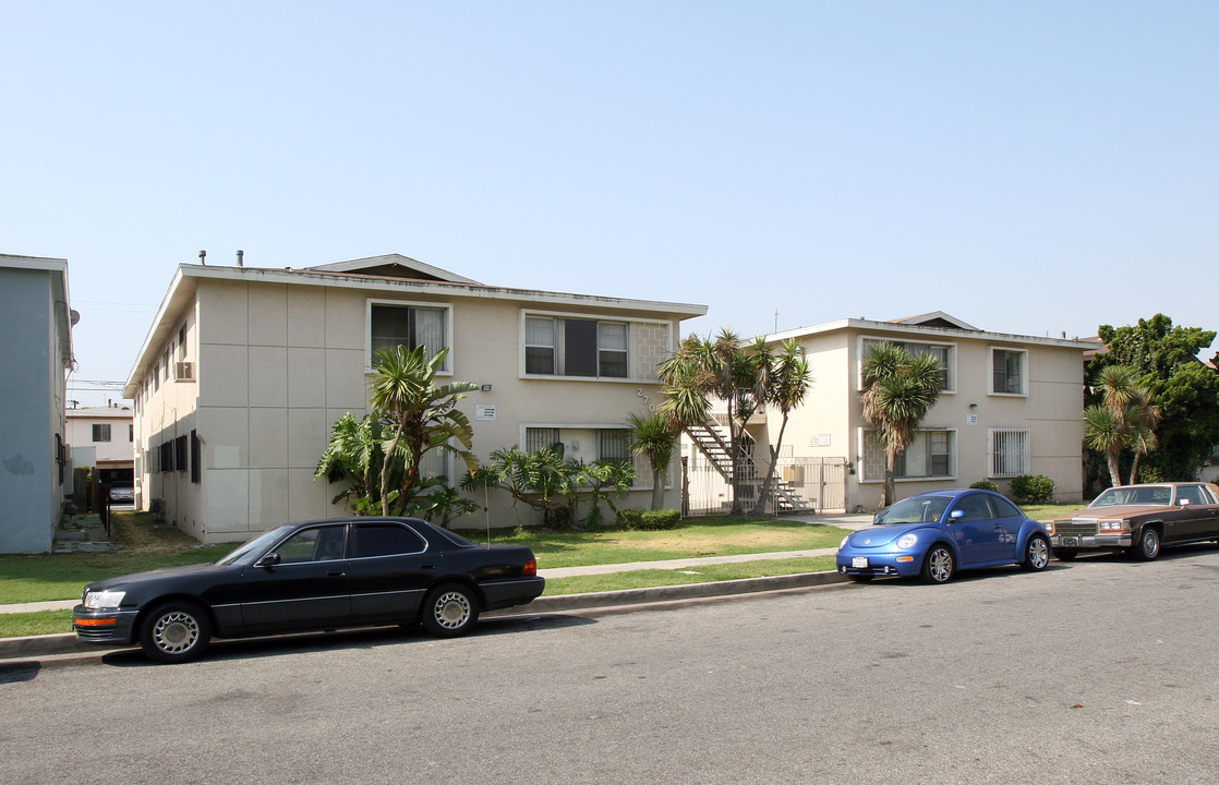 2700 W 141 Pl in Gardena, CA - Building Photo