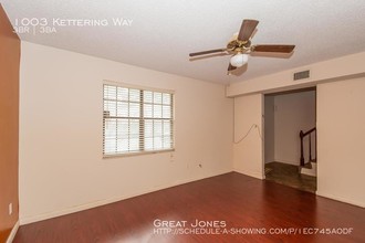 1003 Kettering Way in Orange Park, FL - Building Photo - Building Photo