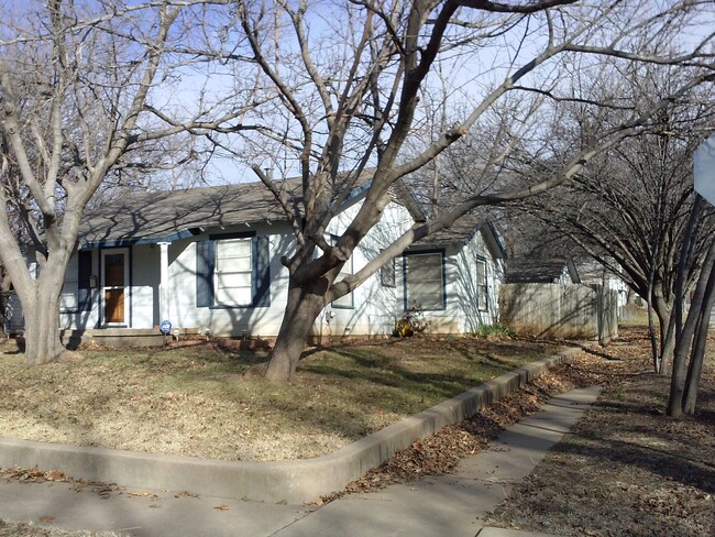 property at 3800 El Campo Ave