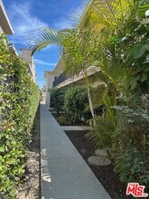 1412 Brockton Ave in Los Angeles, CA - Building Photo - Building Photo