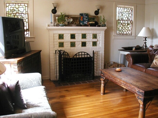 2821 Broadway in Santa Monica, CA - Building Photo - Building Photo