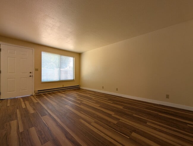 994 Virgil Ave in Eugene, OR - Building Photo - Building Photo