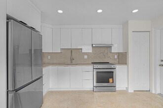 2865 SW 16th St in Fort Lauderdale, FL - Building Photo - Building Photo