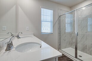 13045 Cottage Crst Ln in Charlotte, NC - Building Photo