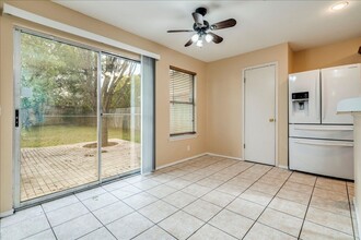1924 Summer Rain Dr in Cedar Park, TX - Building Photo - Building Photo