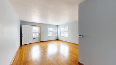 1424 16th St in Ames, IA - Building Photo - Building Photo