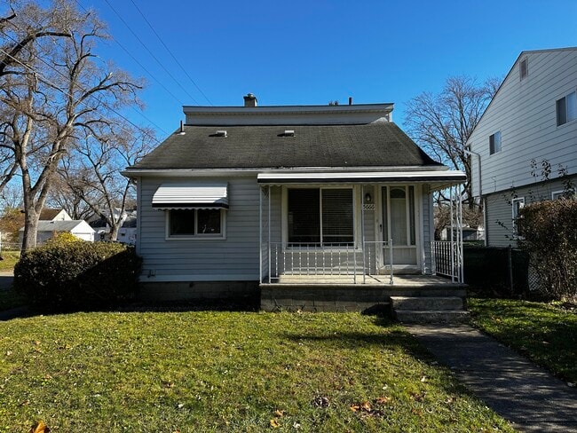 15666 Wakenden St in Redford, MI - Building Photo - Building Photo