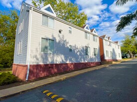 Forest Street Apartments in Charlottesville, VA - Building Photo