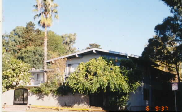 16411 W Sunset Blvd in Pacific Palisades, CA - Building Photo - Building Photo