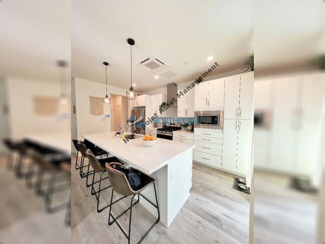 192 Log Pond Ln in Sacramento, CA - Building Photo - Building Photo