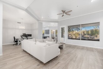 32427 N 71st Way in Scottsdale, AZ - Building Photo - Building Photo