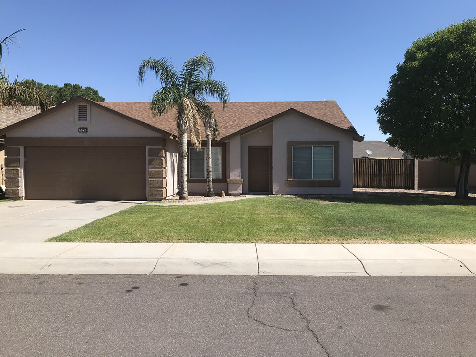 2290 E Wildhorse Pl in Chandler, AZ - Building Photo