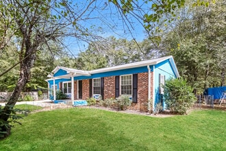 607 W Creek Ct in Monroe, GA - Building Photo - Building Photo