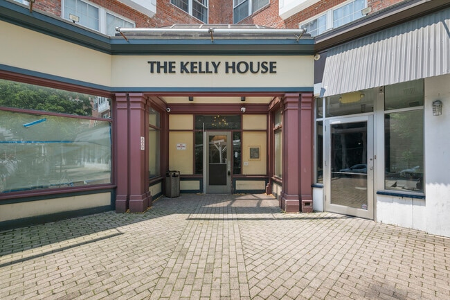 property at 196 Crown St