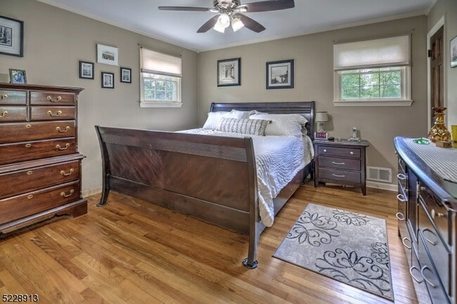 16 Messig Rd in Clinton, NJ - Building Photo - Building Photo