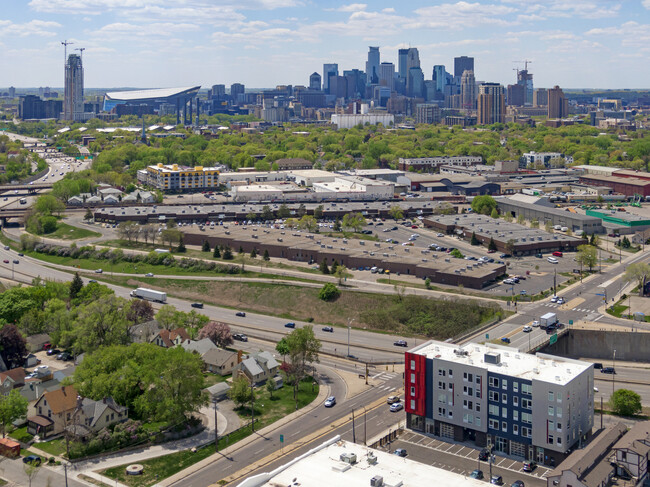 Rym Apartments in Minneapolis, MN - Building Photo - Building Photo