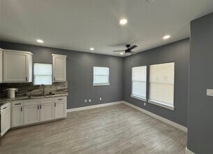 9815 Garcroft St in Houston, TX - Building Photo - Building Photo