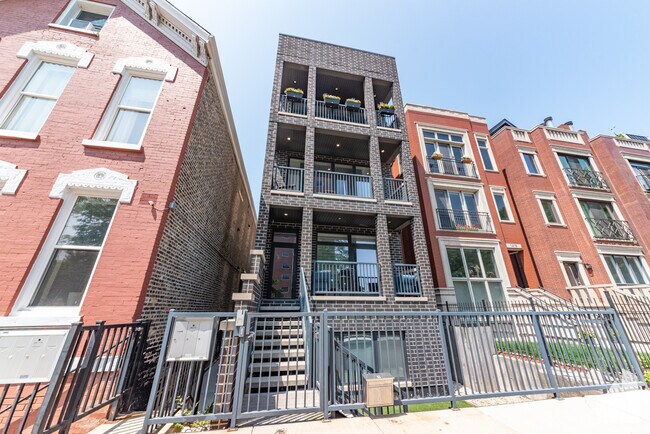 property at 1420 W Chestnut St