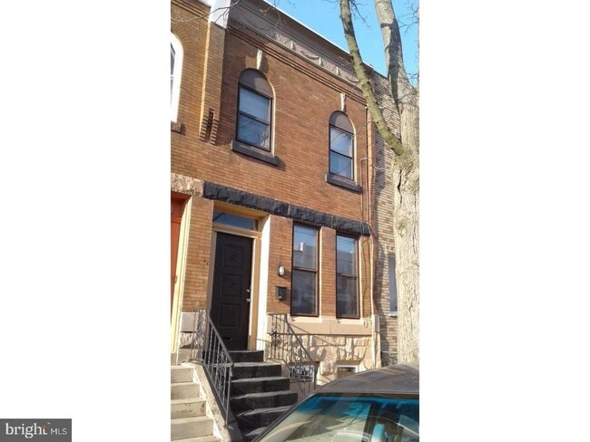 property at 437 W Ritner St