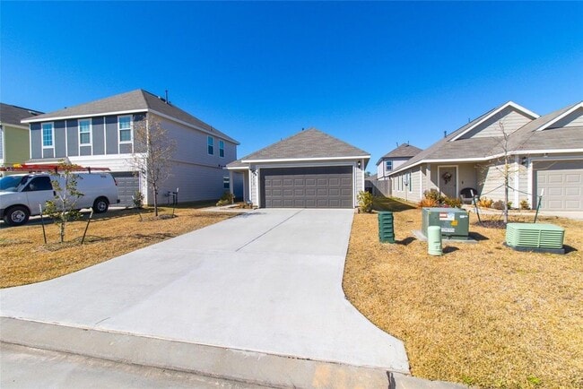 2221 Middle Rdg Dr in Conroe, TX - Building Photo - Building Photo