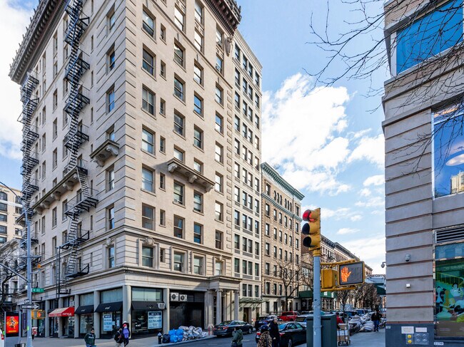223 W 80th St
