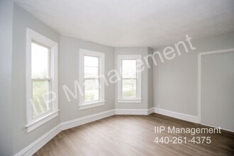 320 Crosby St in Akron, OH - Building Photo - Building Photo