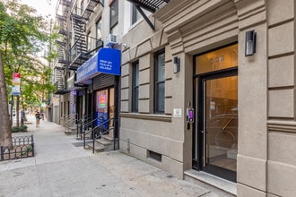 236 E 24th St in New York, NY - Building Photo - Building Photo