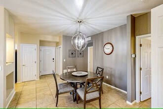 655 W Vistoso Highlands Dr, Unit 122 in Oro Valley, AZ - Building Photo - Building Photo