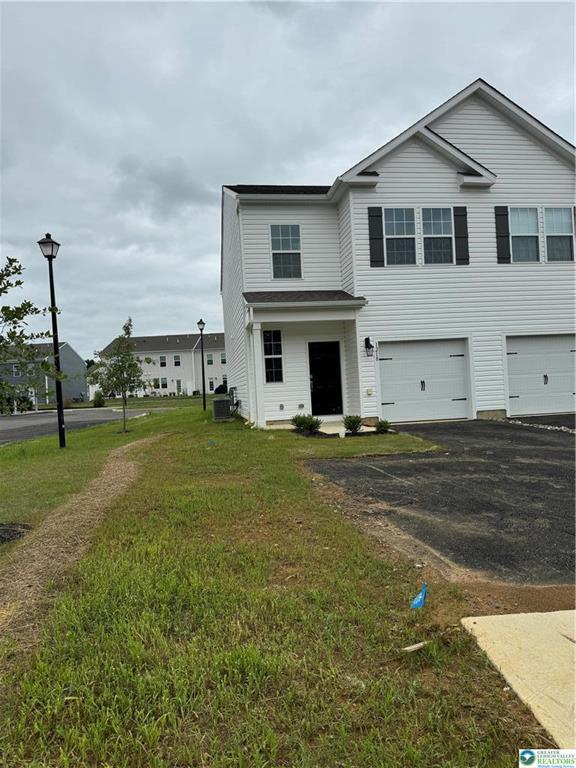 property at 1218 Susan Cir