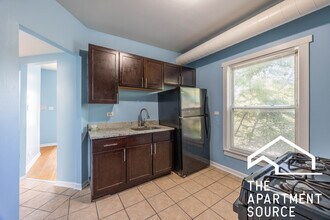 4058 W Congress Pkwy in Chicago, IL - Building Photo - Building Photo