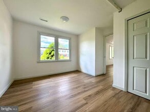 7420 Wyndam Rd in Pennsauken, NJ - Building Photo - Building Photo