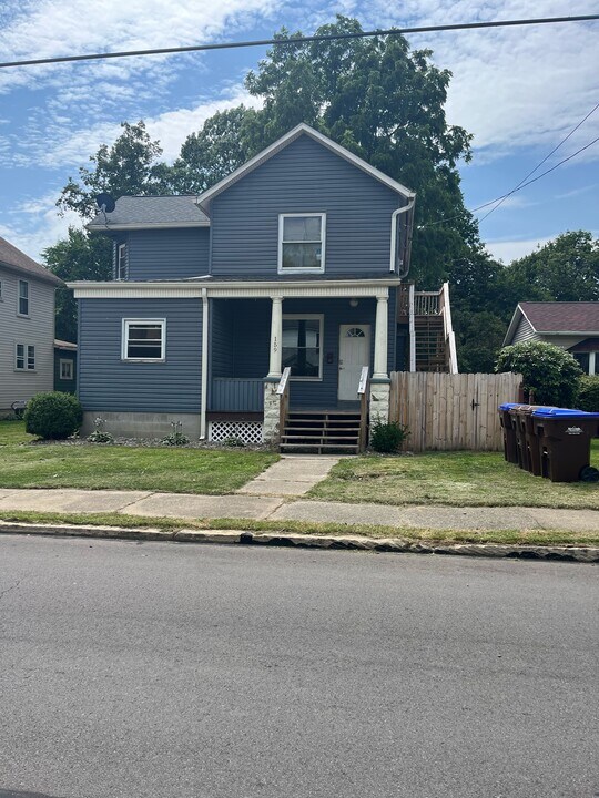 159 Jefferson Ave in Sharon, PA - Building Photo