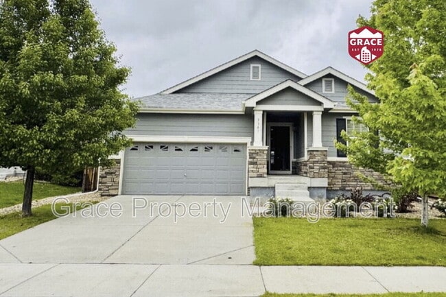 property at 3341 Hawthorne Ln